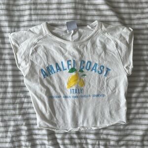 white cropped baby tee